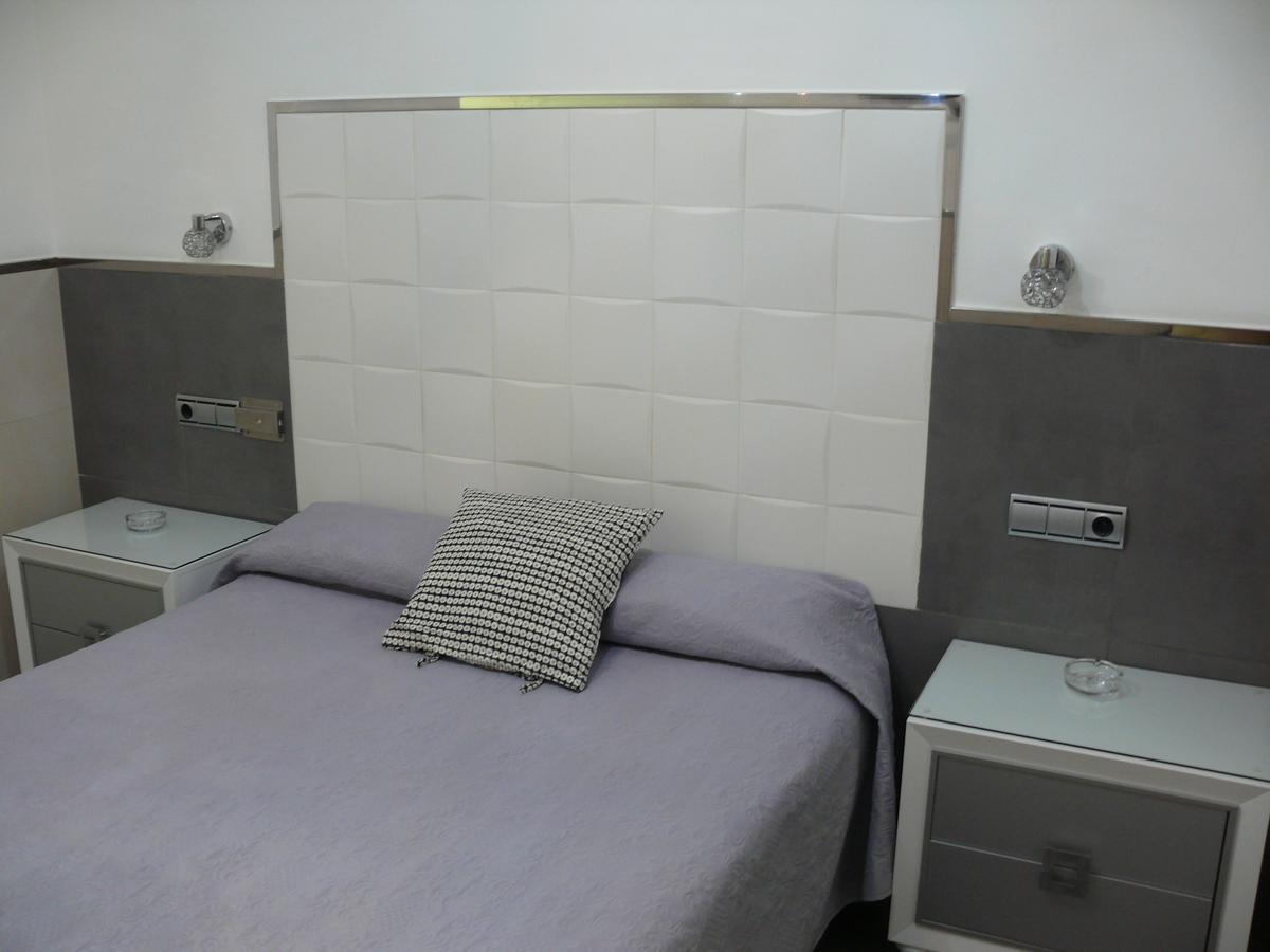 Hostal La Hispanidad Málaga Extérieur photo